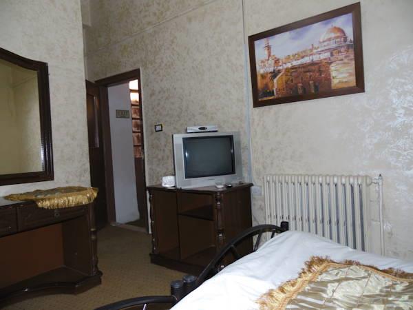 Sydney Hostel Amman Bagian luar foto